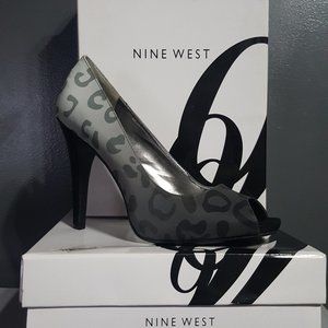 Nine West  NW Escher